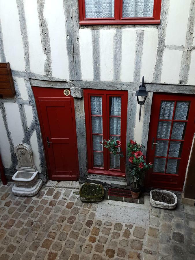 Appartement Du Vieux Troyes Dış mekan fotoğraf