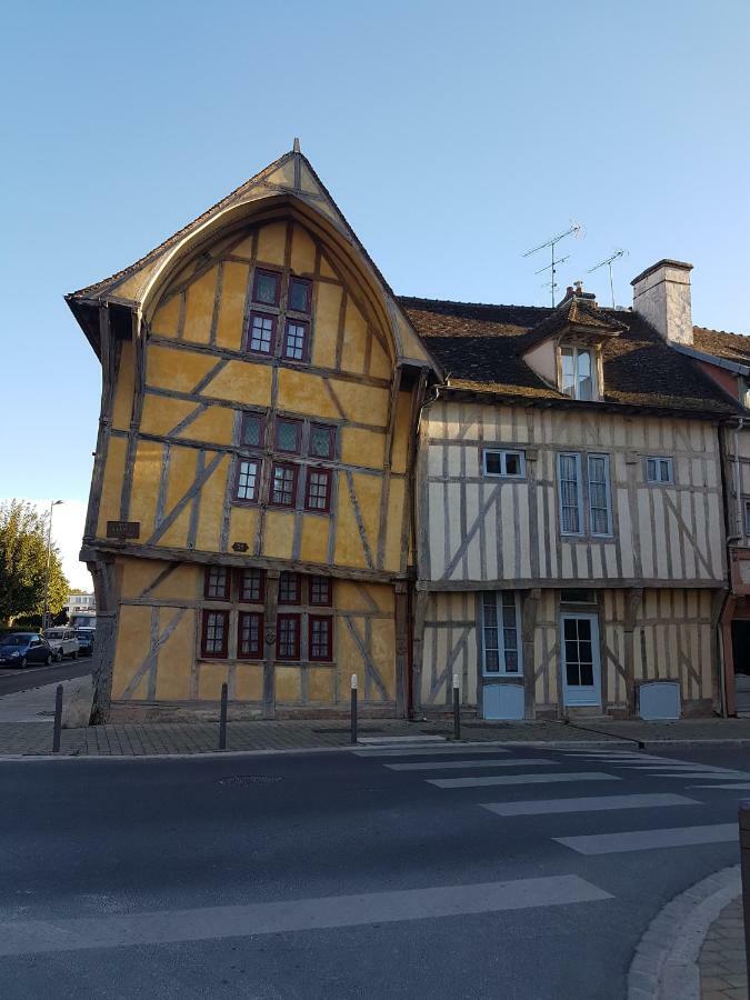 Appartement Du Vieux Troyes Dış mekan fotoğraf